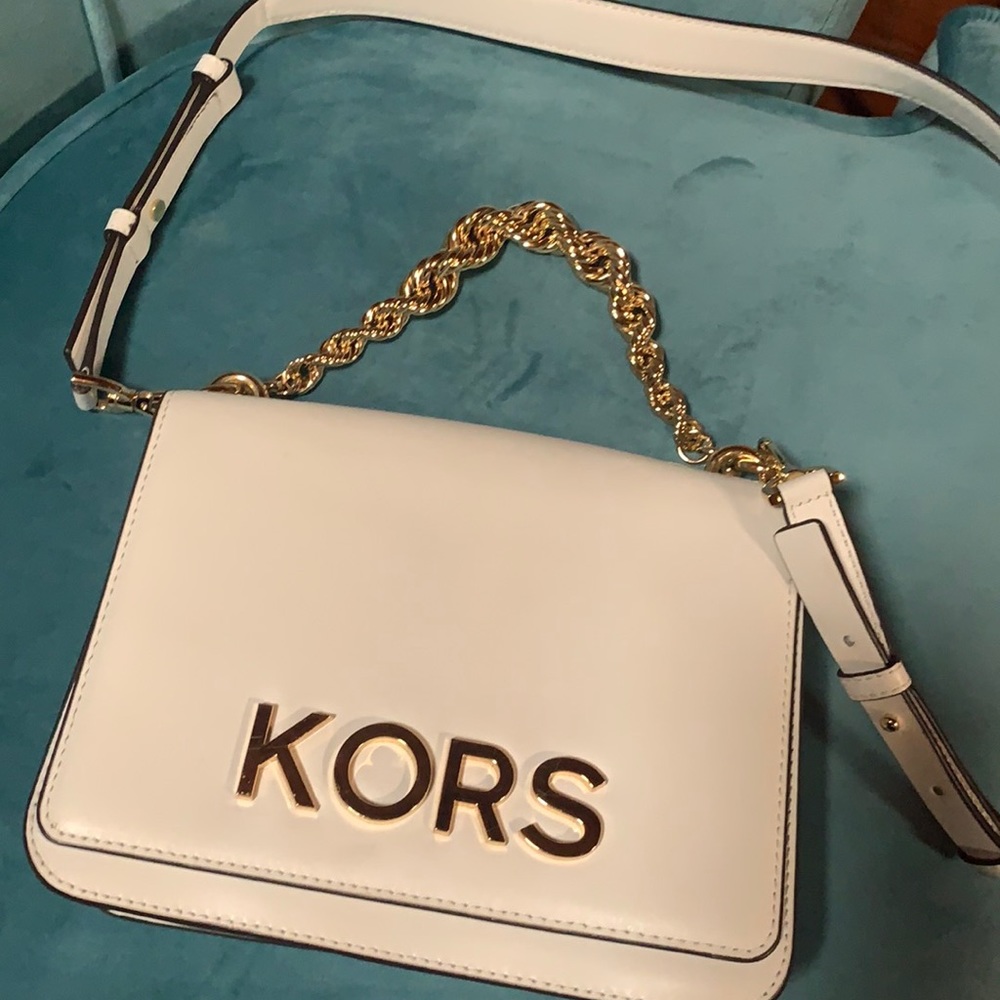 Michael kors white crossbody bag.